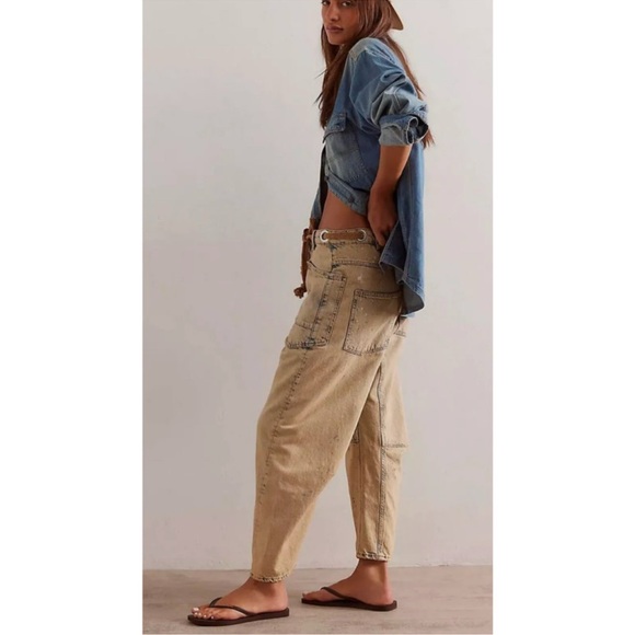 We The Free Moxie Low Slung Pull On Barrel Jeans (NWT) - Picture 6 of 8